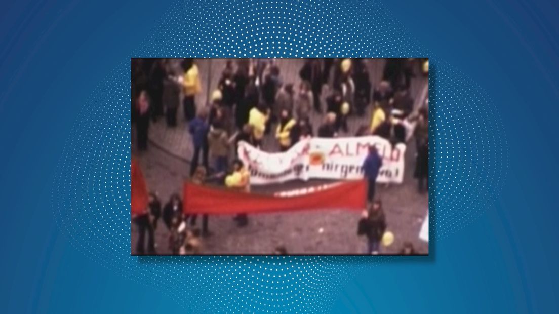 massale demonstratie in Almelo