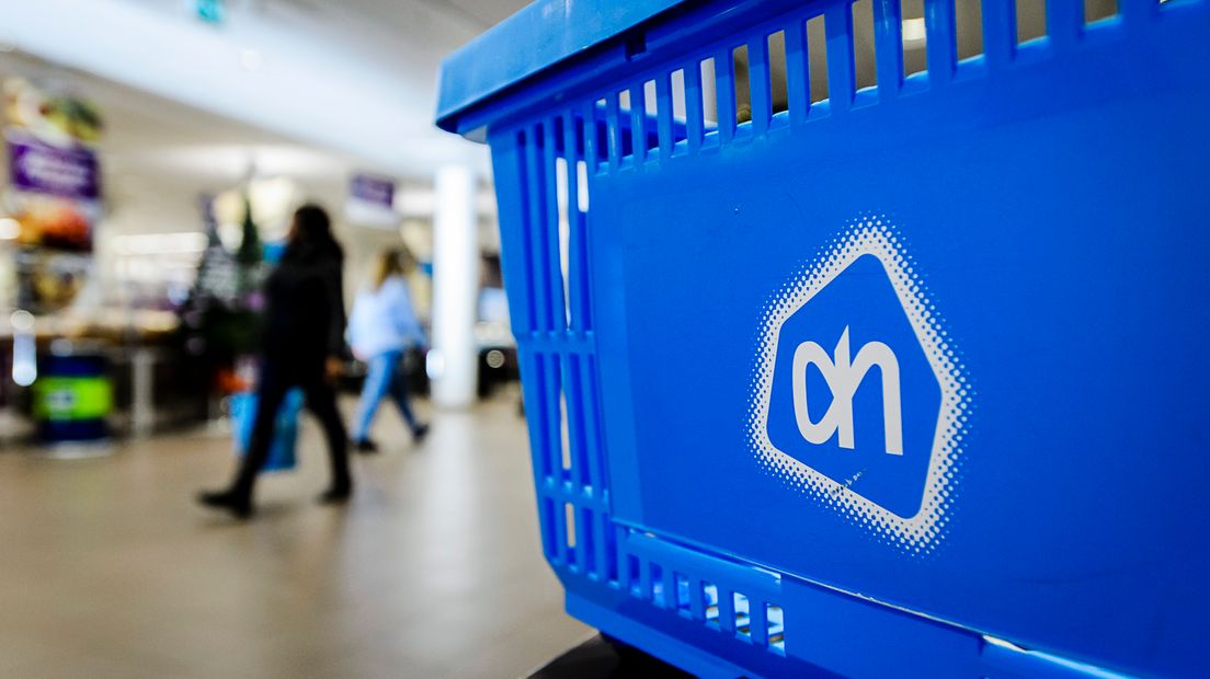 Albert Heijn stopt proef met app waarvoor personeel 'uit de kleren moest' Omroep Gelderland
