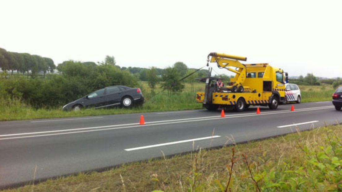 Vrouw Belandt Met Auto In Sloot - Omroep Gelderland