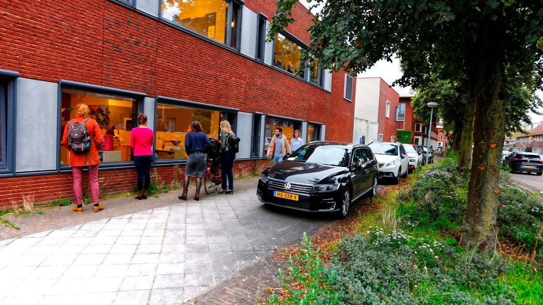 Betaald parkeren in de Dichterswijk.