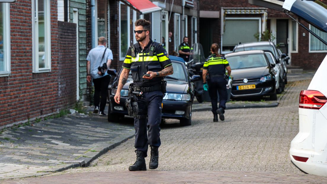 De politie hield rond het Vogelplein in Gouda zes verdachten aan