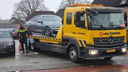 Vuurwapen gevonden bij inval autobedrijf, gemeente sluit pand