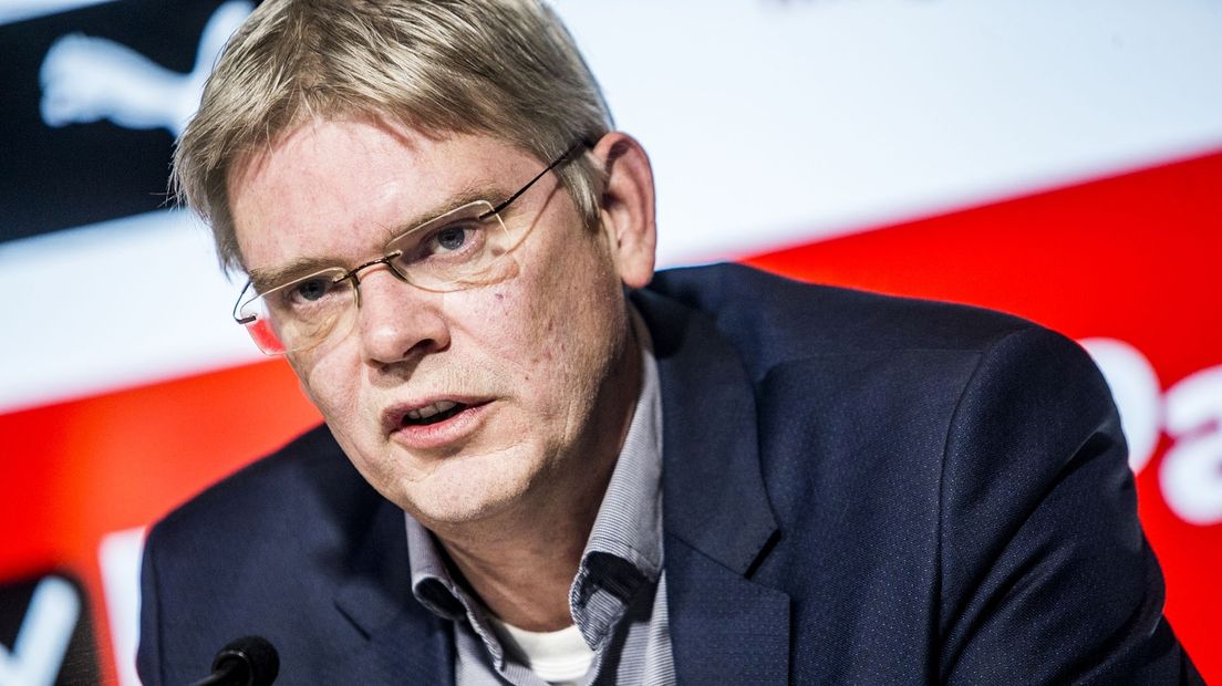 Erik Mulder bij de presentatie van toekomstig algemeen directeur Wouter Gudde