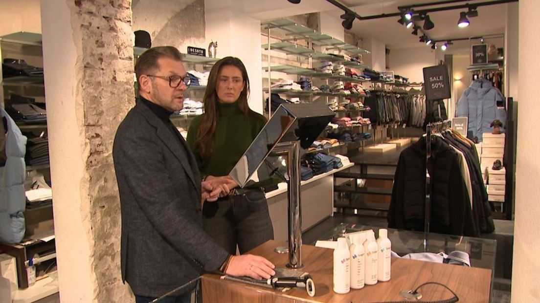 De ondernemers zijn niet blij met de beslissing om de stroom eraf te halen.