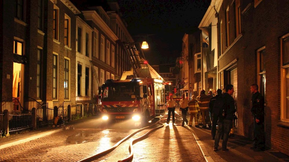 Brand in monumentaal pand aan de Blijmarkt in Zwolle