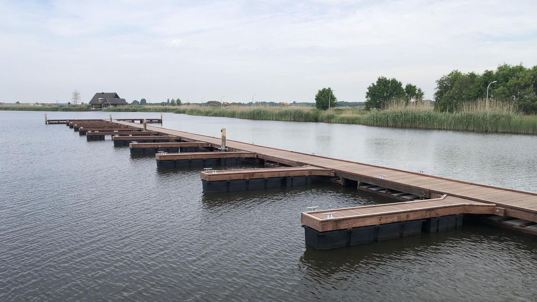 Het nieuwe jachthaventje in het Oldambtmeer