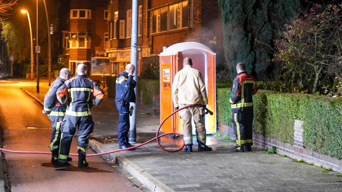 De brandweer blust de dixie