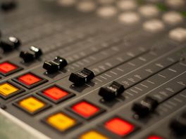 Radio Rijnmond vannacht uit de lucht vanwege zenderonderhoud