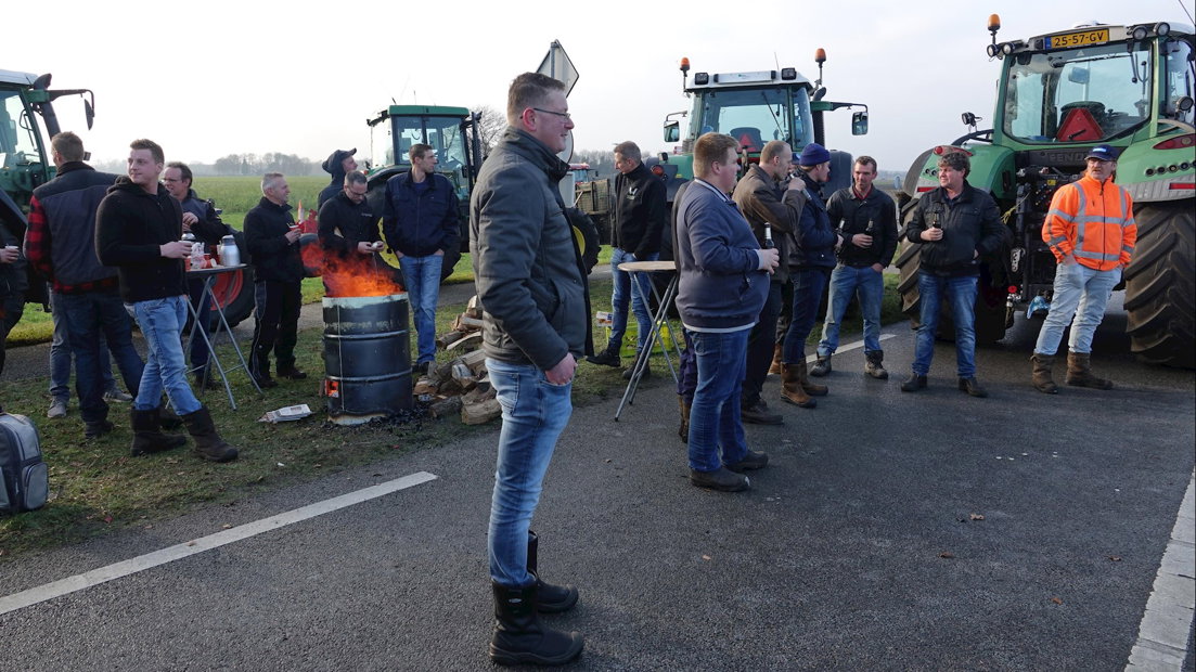 Boeren blokkeren ook de grens in Hardenberg