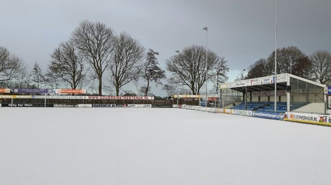 Het veld van FC Lienden.