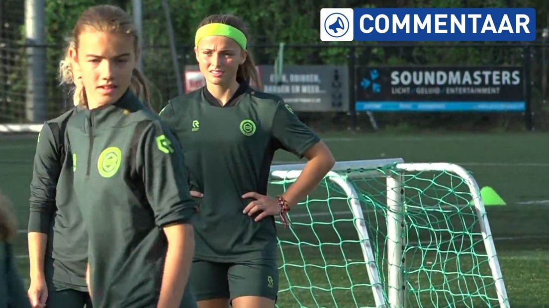 Voetbalsters van FC Groningen tijdens een training