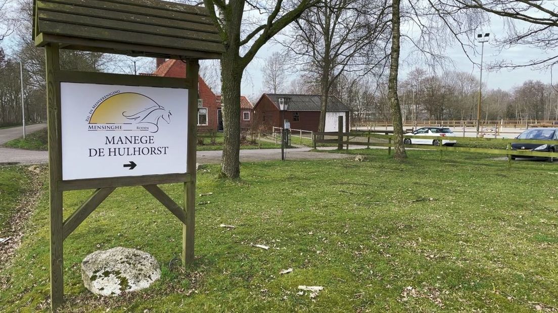 Manege De Hulhorst in Roden, nu nog aan de Hullenweg