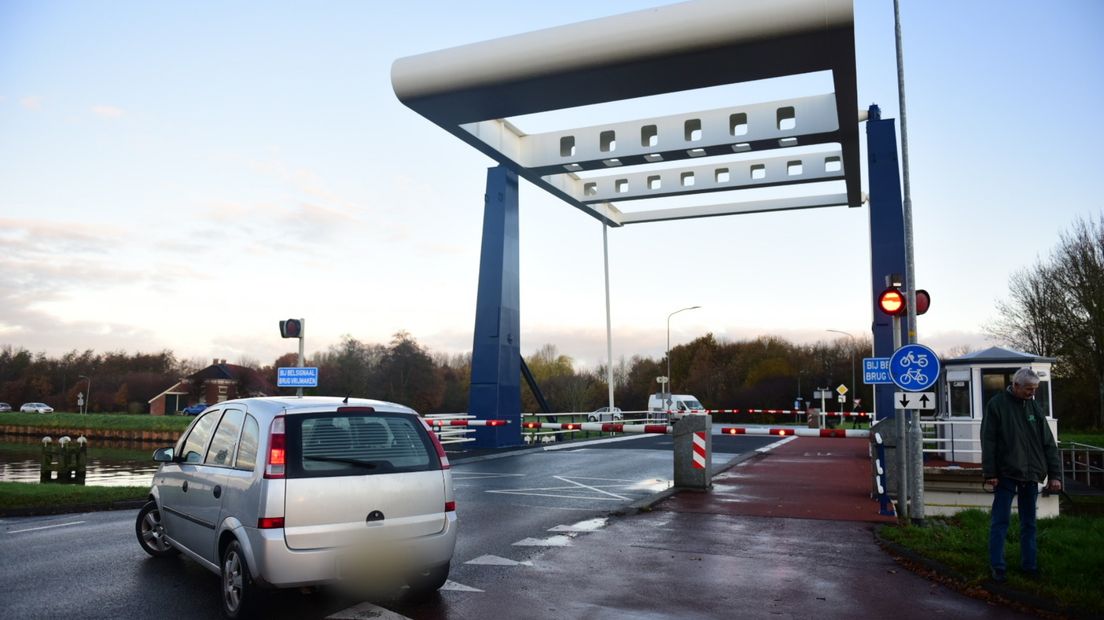 De Kloosterbrug in Winschoten in storing