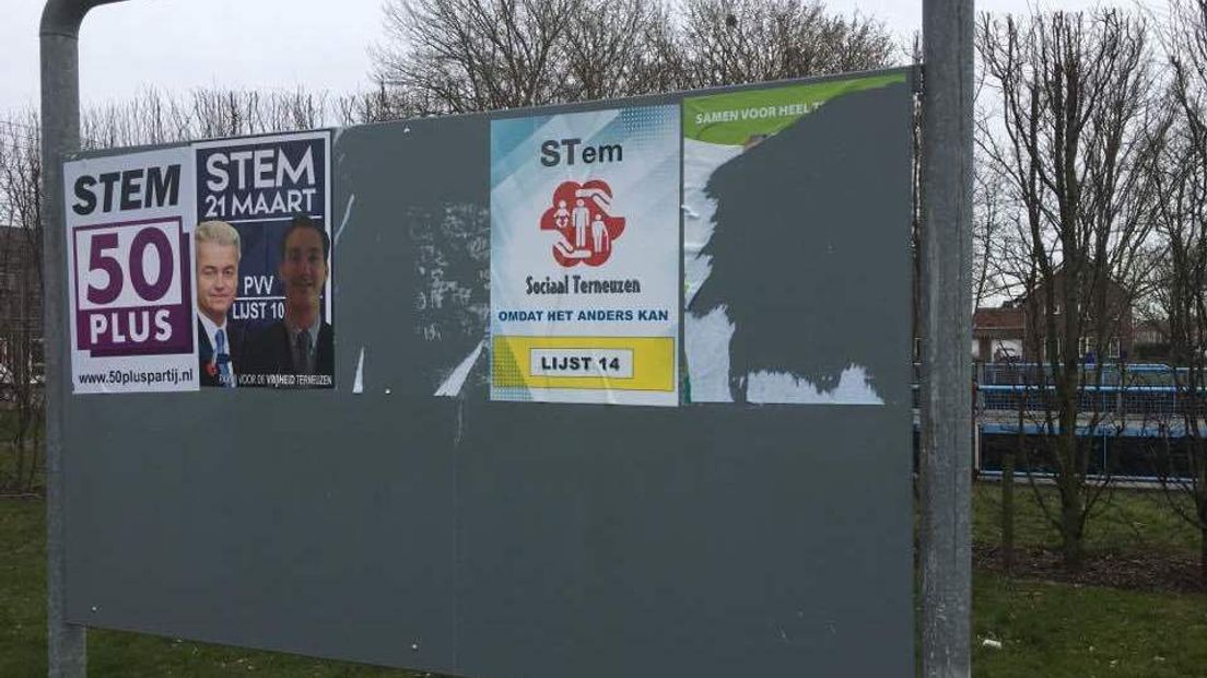 De Zeeuwse verkiezingsposter heeft het ook niet makkelijk
