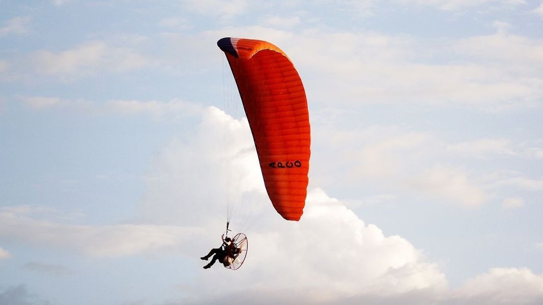 Provincie Zeeland op de vingers getikt om paramotorvliegen