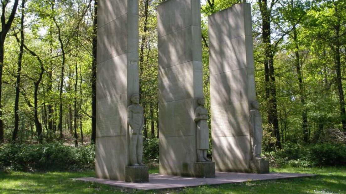 Overijssels Verzetsmonument op de Markelose Berg