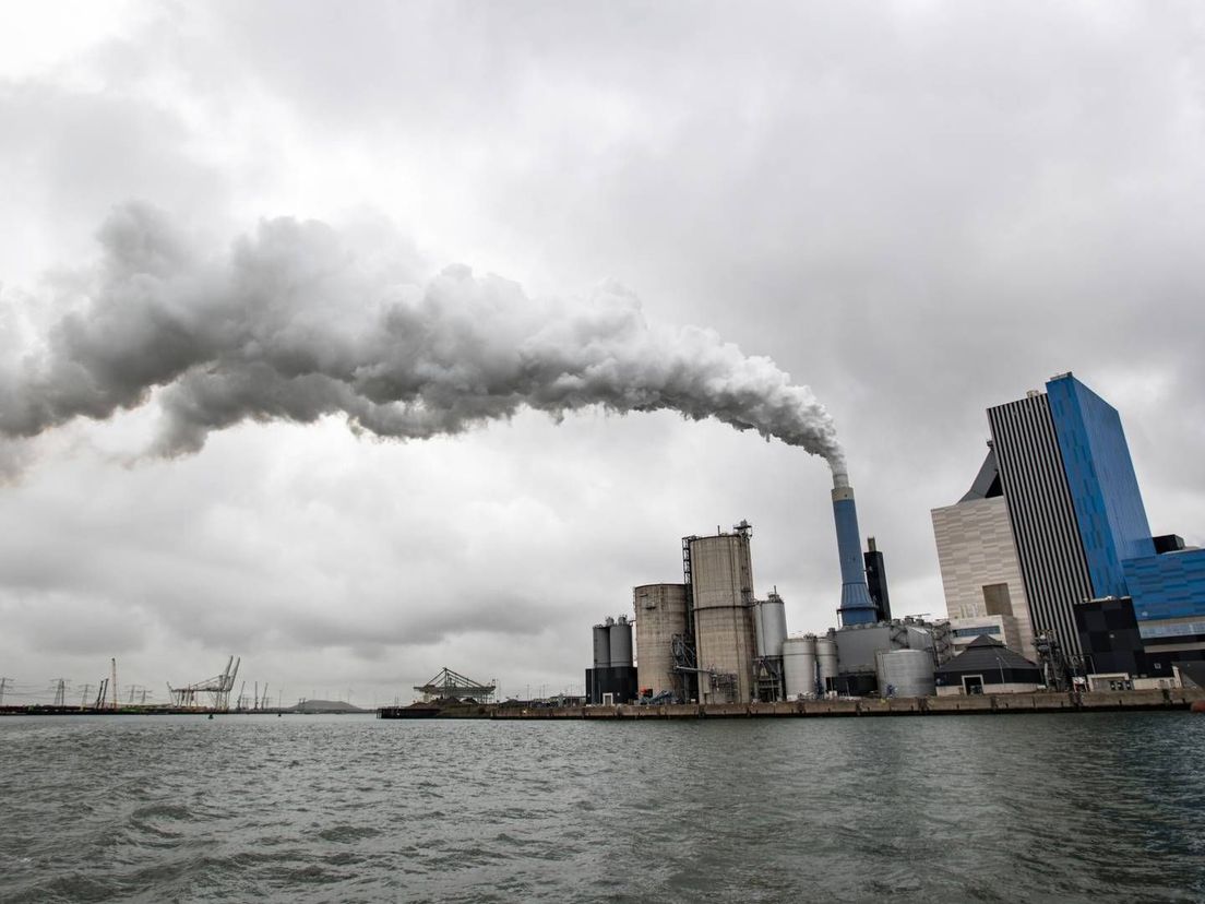 De kolencentrale Onyx Power Plant in Rotterdam