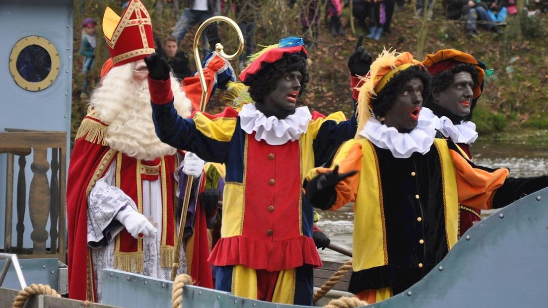 Intocht van Sinterklaas en Zwarte Pieten