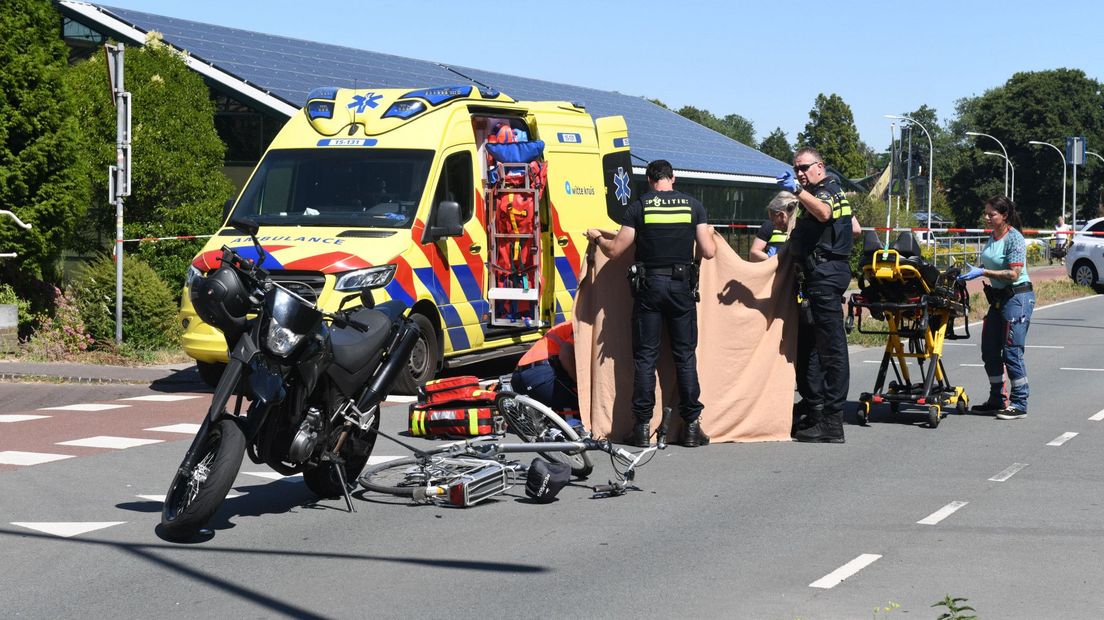 De fietser raakte gewond bij een aanrijding met een motorrijder