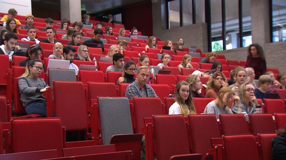 'Stop met het werven internationale studenten, er is een groot kamertekort'