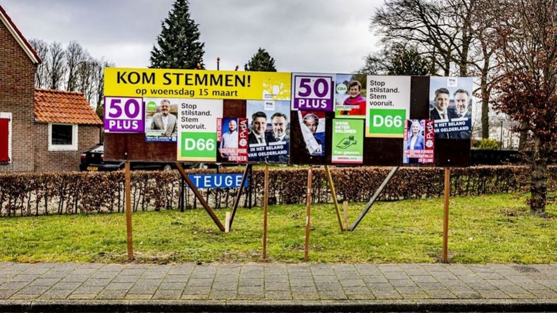 Verkiezingsposters in Teuge.