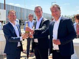 Scheepscontainers stromen voortaan binnen in Almelo: nieuwe kade voor XL Businesspark