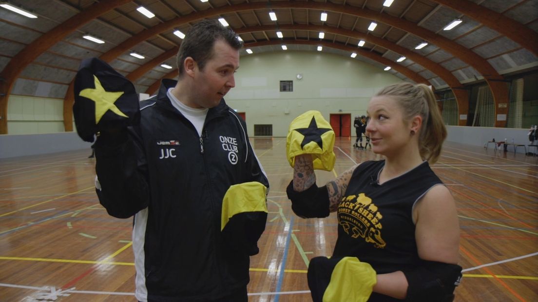 Veer Pattist van de Black Sheep Honey Rollers legt Roller derby uit