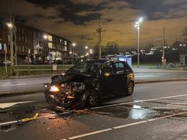 Spookrijder onder invloed veroorzaakt frontaal ongeluk Hildebrandplein