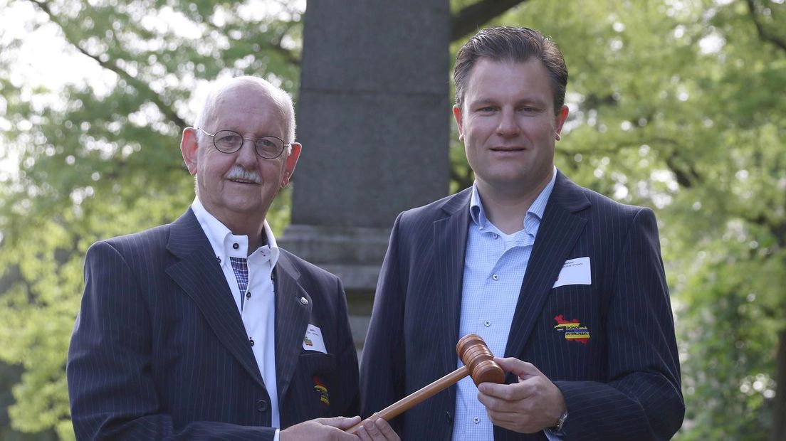 Bakker (l) en Michiel Vincent (r), de huidige voorzitter