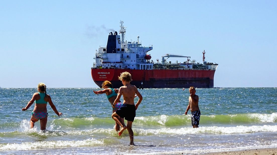 Waterpret met uitzicht op de vaargeul bij Vlissingen