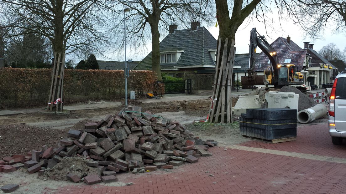 De werkzaamheden in Rolde zijn nog steeds in volle gang