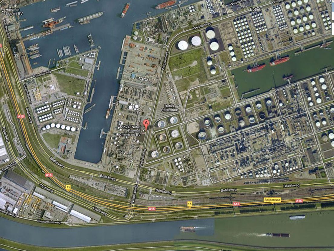 Luchtfoto AkzoNobel Rotterdam
