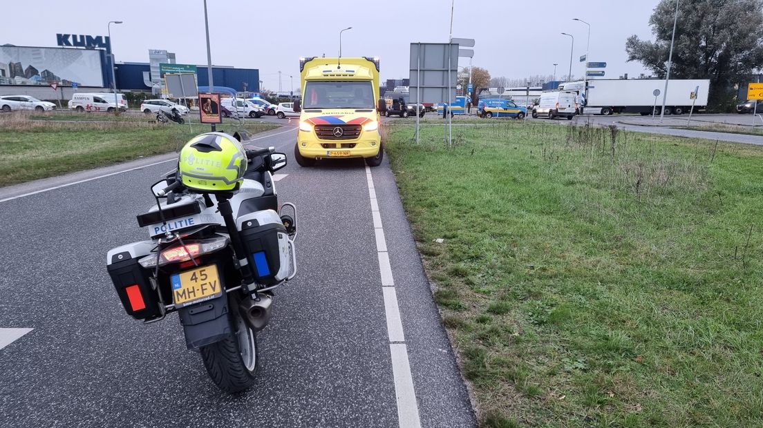 Een ambulance ter plaatse