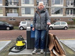 Vuilcontainers worden voller en voller: Utrechtse (76) gaat afvalberg met stofzuiger te lijf
