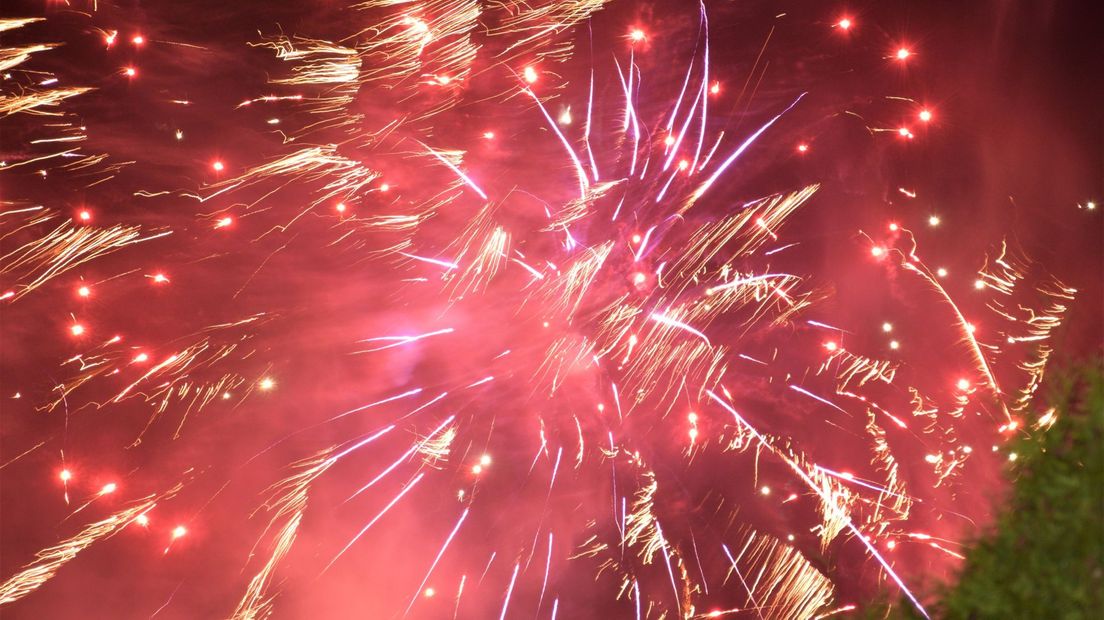 Vuurwerk in Darp