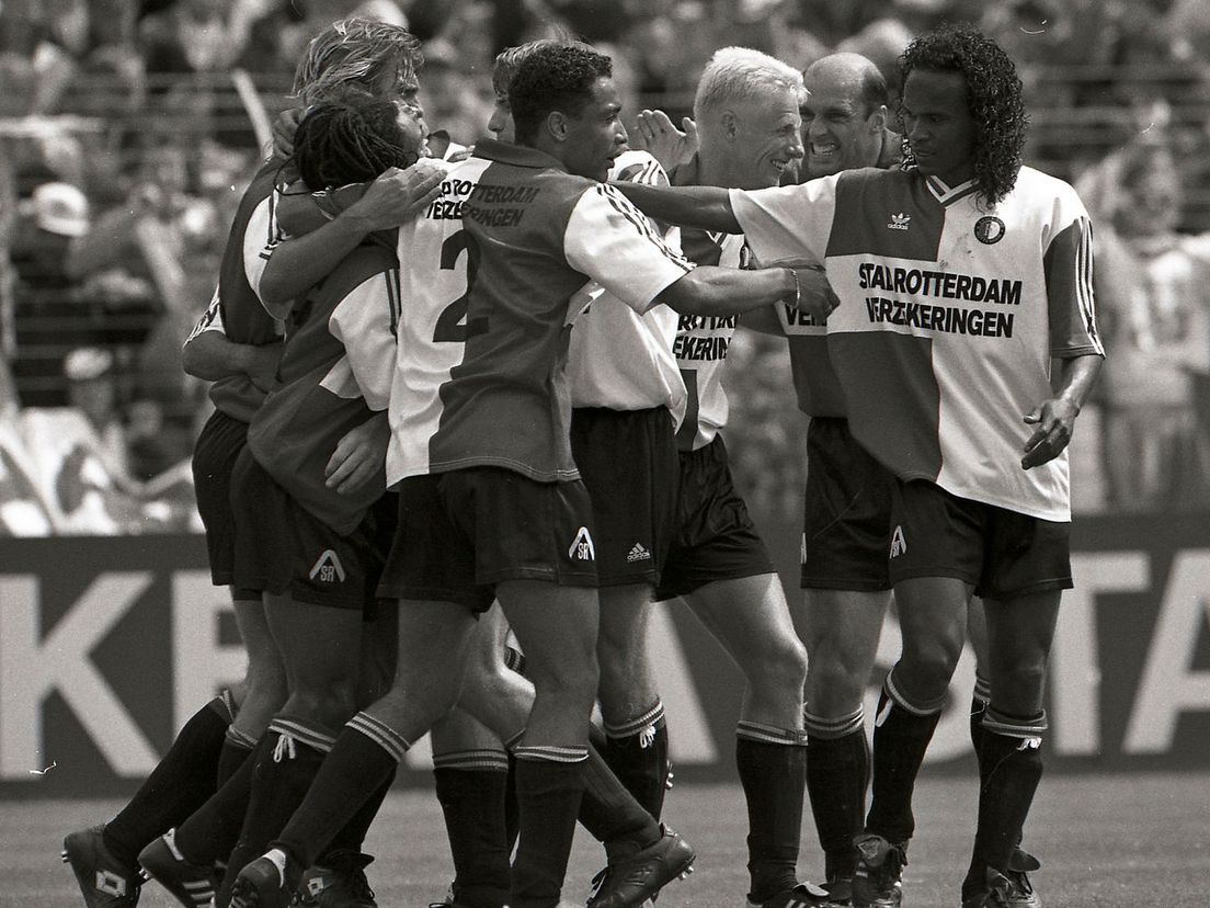 Foto van de kampioenswedstrijd van Feyenoord tegen Groningen in 1993
