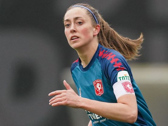 Transferproat vrouwenvoetbal: Bente Jansen, Lois Niënhuis en Suzanne Giesen weg bij FC Twente