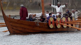 Boot vol Vikingen op de IJssel, maar waarom?