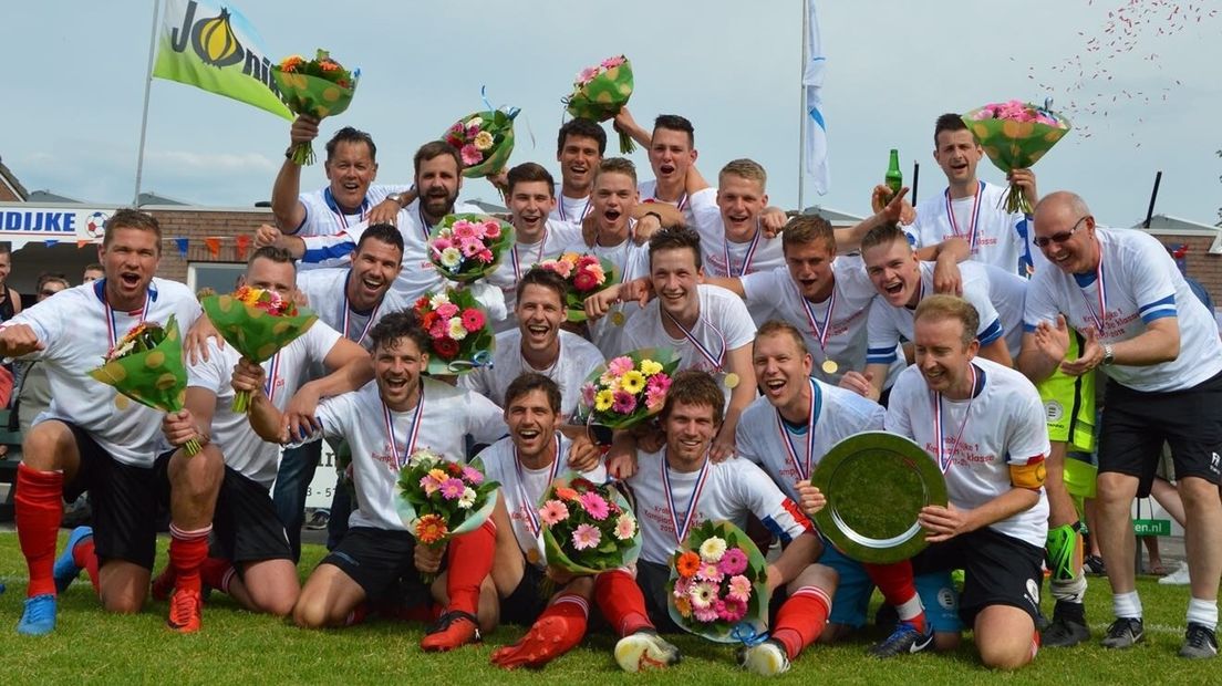 Krabbendijke is kampioen in de 3e klasse B