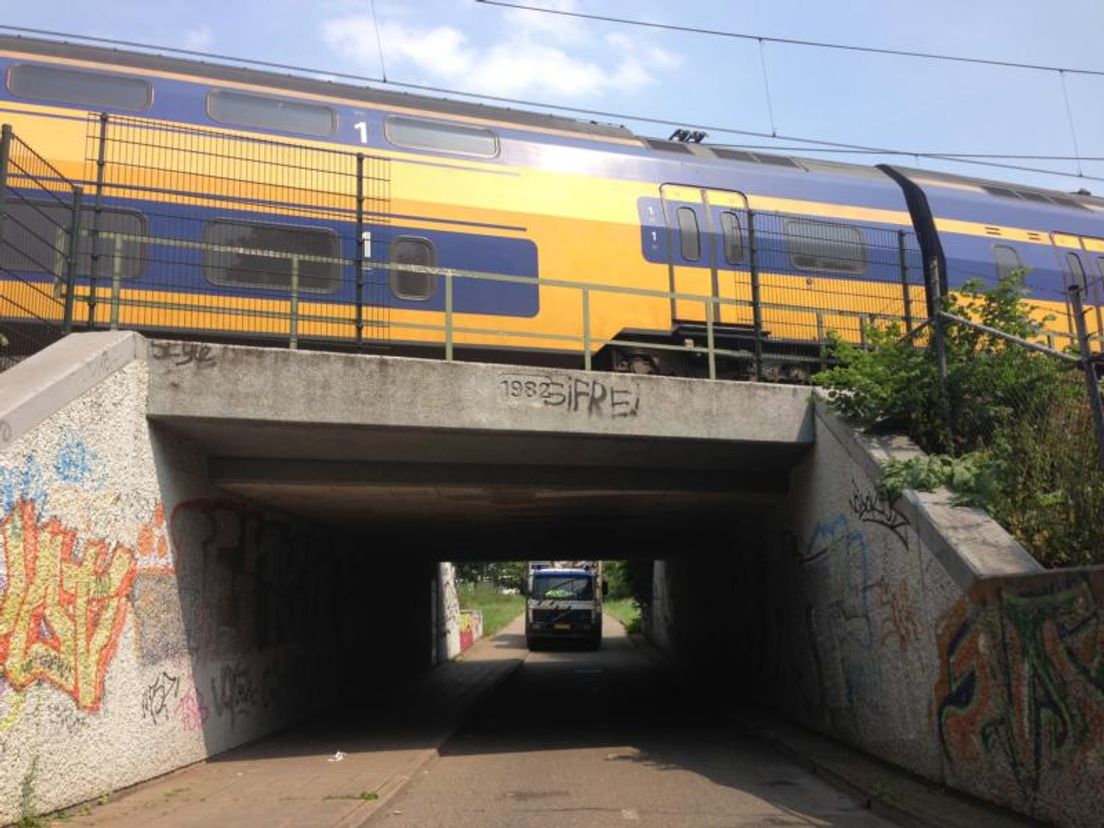 Trein_gestrand_Schiedam_2