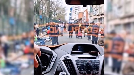 Buschauffeur op non-actief na delen filmpje waarin agenten zich ongepast gedragen