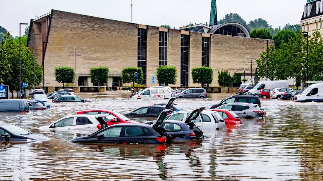 Overstroming doodsteek voor weerstation Valkenburg 1Limburg