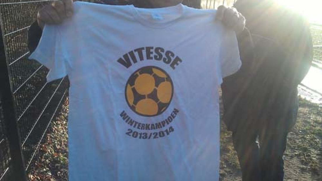 Vitesse-fans hebben shirts winterkampioen klaar