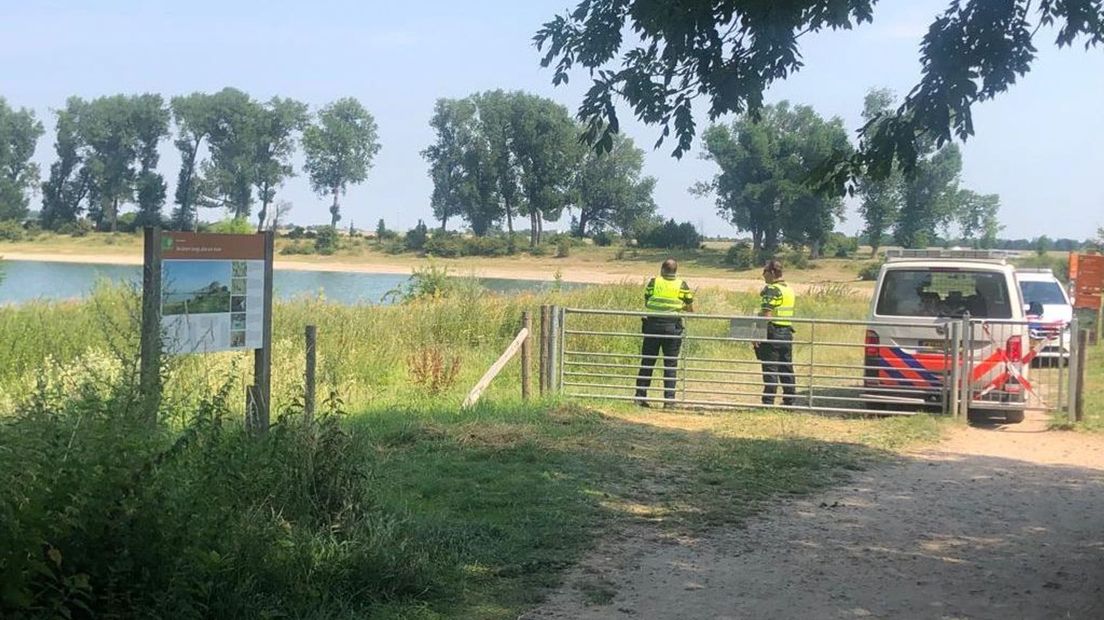 Bij de Bisonbaai zijn meerdere eenheden aanwezig.
