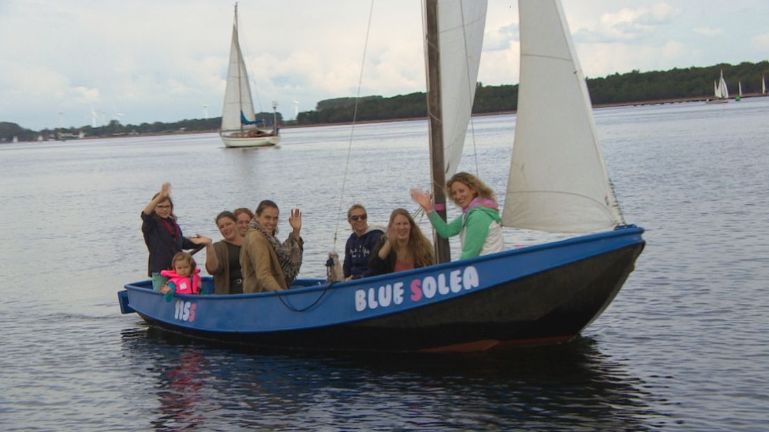 Meiden van de waterscouting vieren honderd jaar Lutem