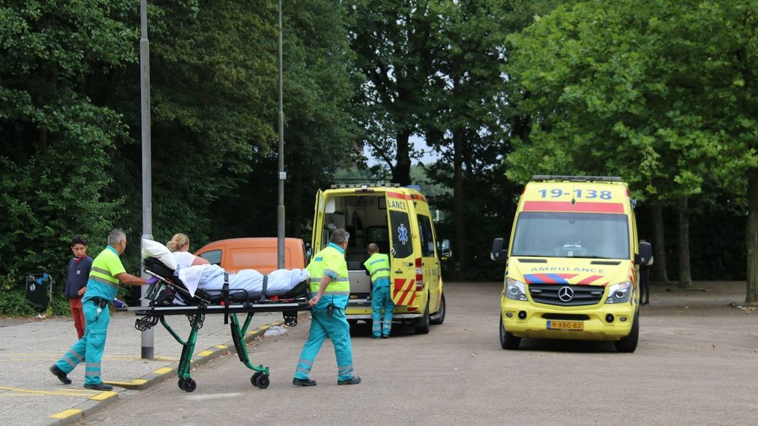 Chloorlek zwembad Axel; twee medewerkers onwel