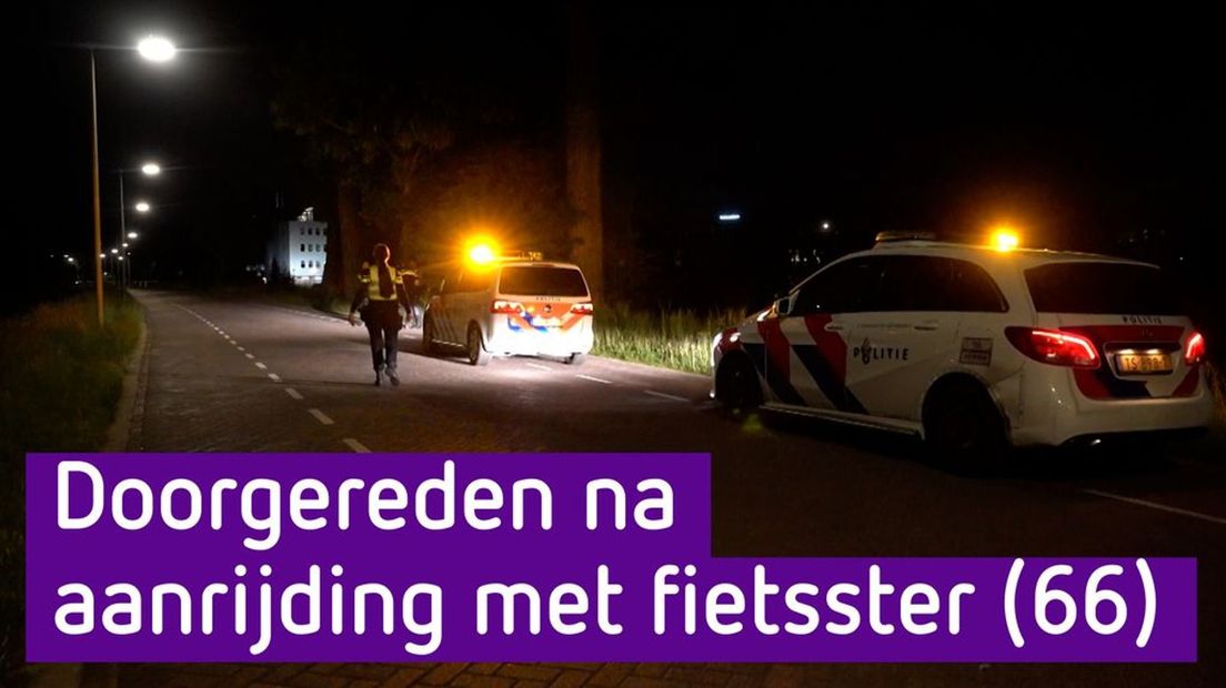 Volgens de politie lag de vrouw in het donker een half uur in een droge sloot, tot zij gevonden werd door voorbijgangers.