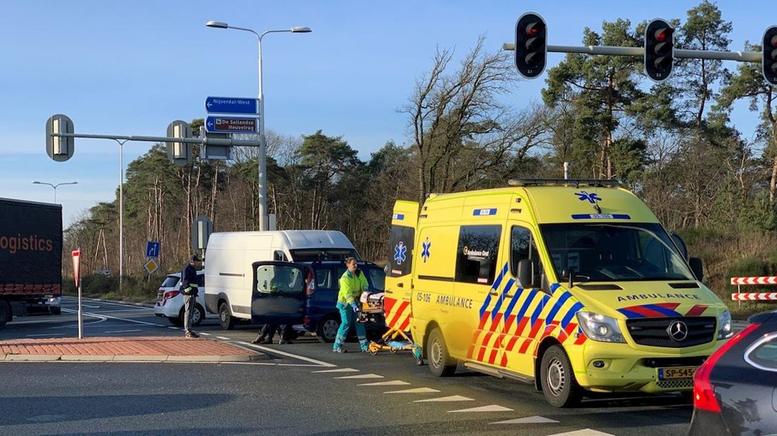 Vrouw gewond na ongeluk op N35 bij Nijverdal