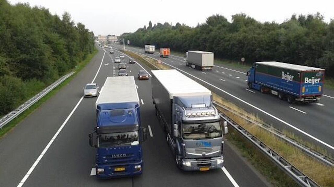 Vrachtwagens op de A1 gcontroleerd