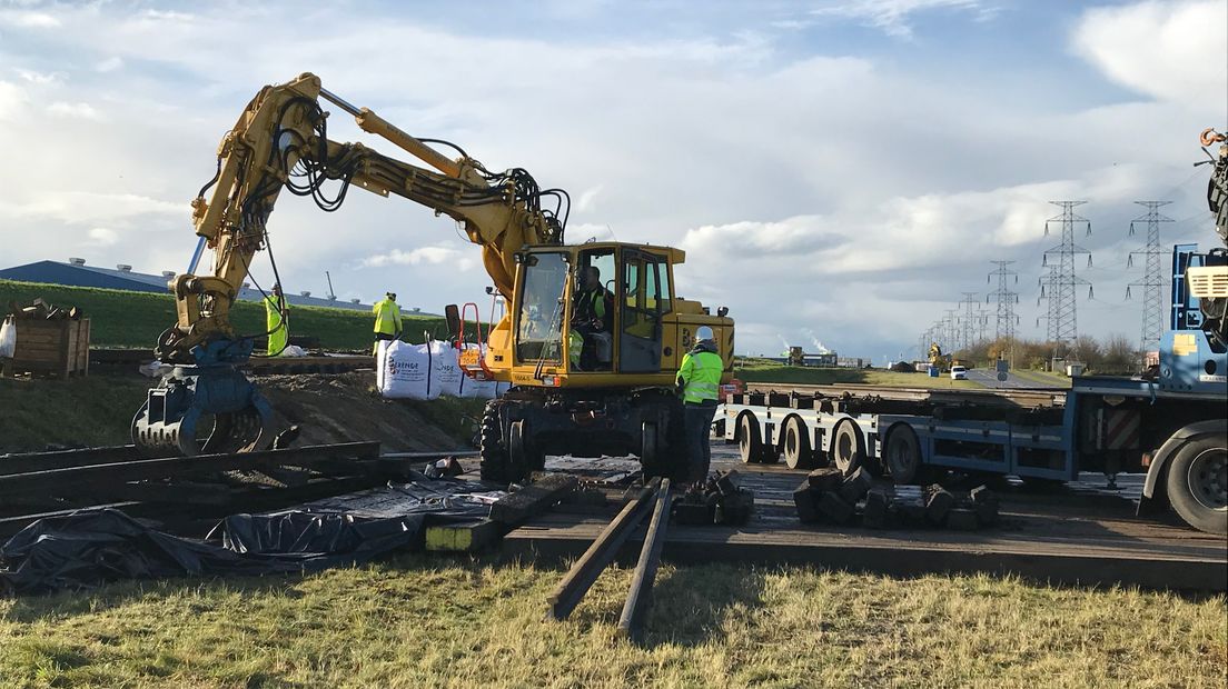 Reparatie spoor bij Nieuwdorp duurt langer dan verwacht